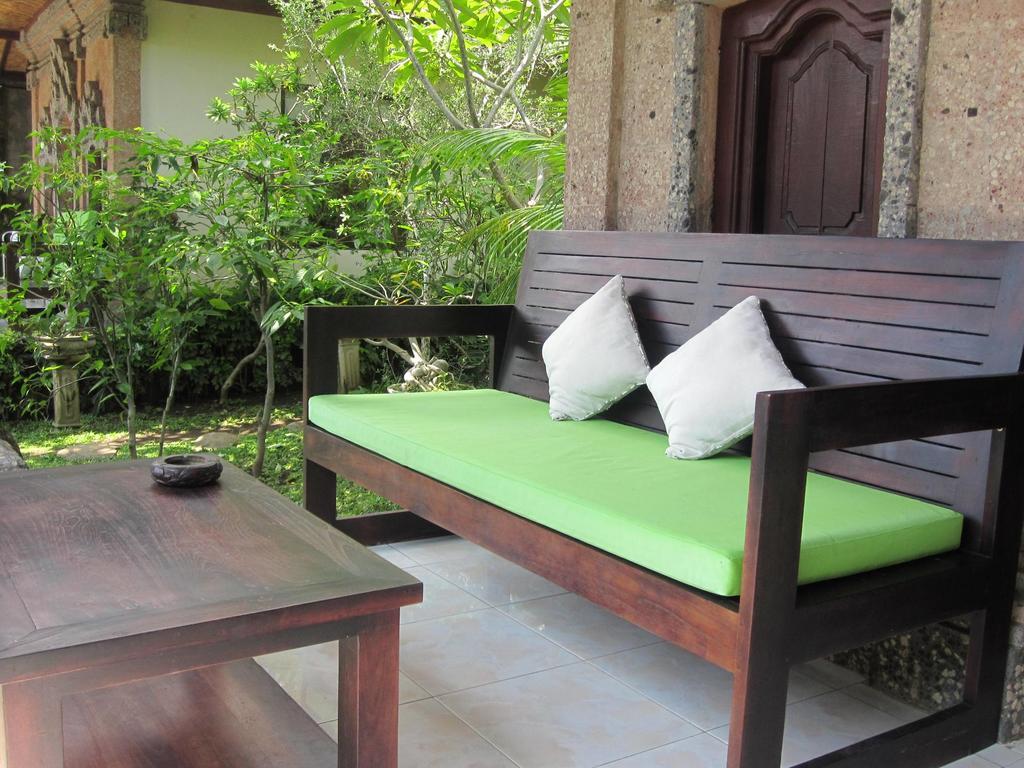 Galang Kangin Bungalows 2 Amed  Exterior photo
