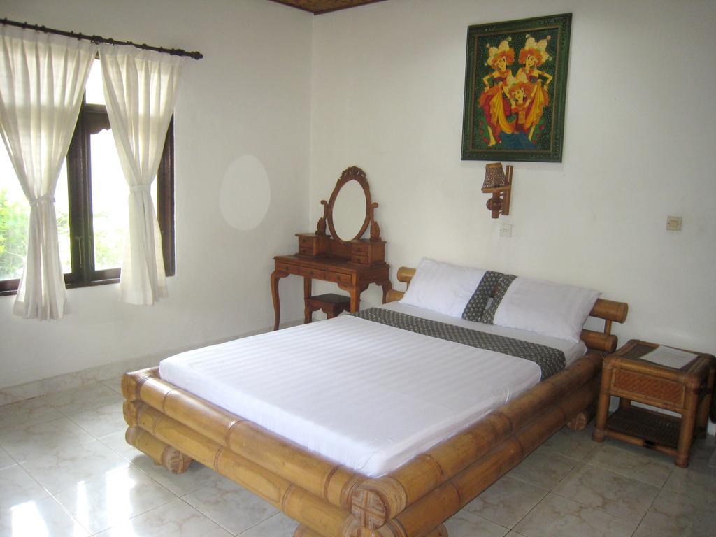 Galang Kangin Bungalows 2 Amed  Exterior photo